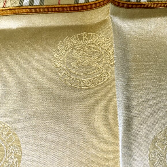 Vintage Burberry Mini Scarf – Nova Check with Equestrian Knight Design (EKD) - Picture 12 of 13